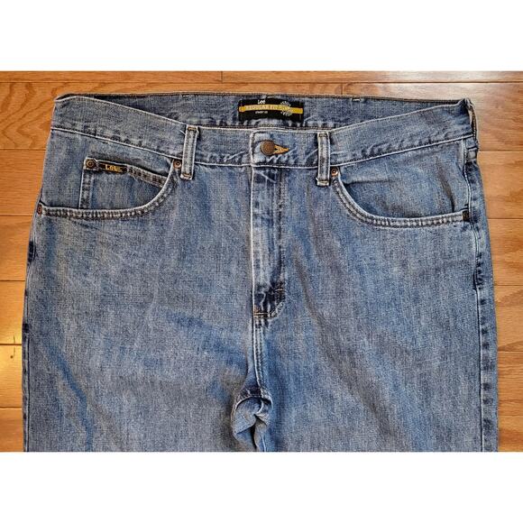 Lee Jeans Men Size (38x29 Actual) Blue Stone Wash Regular Fit Straight Leg Pants - Picture 3 of 13
